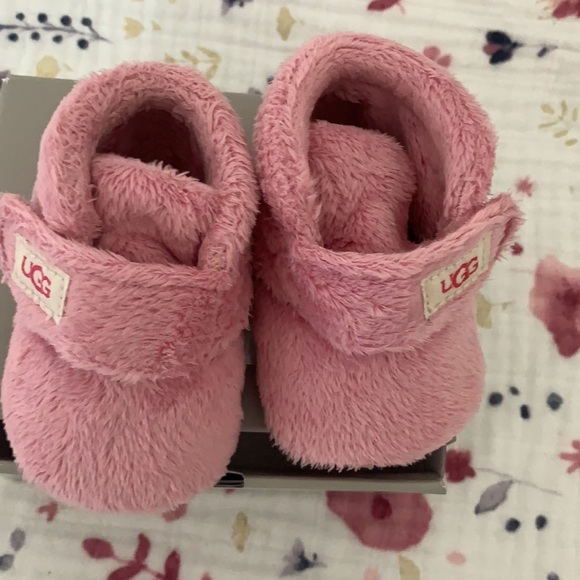 SOLD - Ugg for Baby Crib Boot - Pink; Size 1 - Picture 3 of 9
